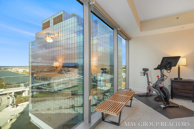 Building Photo - 335 Bridge St NW