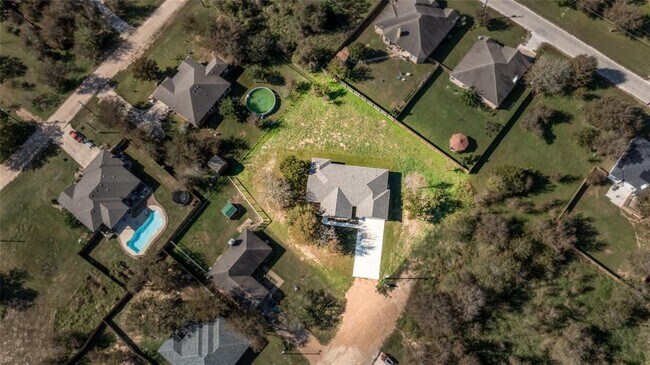 Building Photo - 123 Kikipua