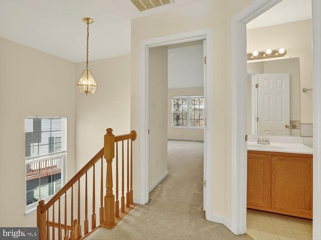 Building Photo - 3844 Koval Ln