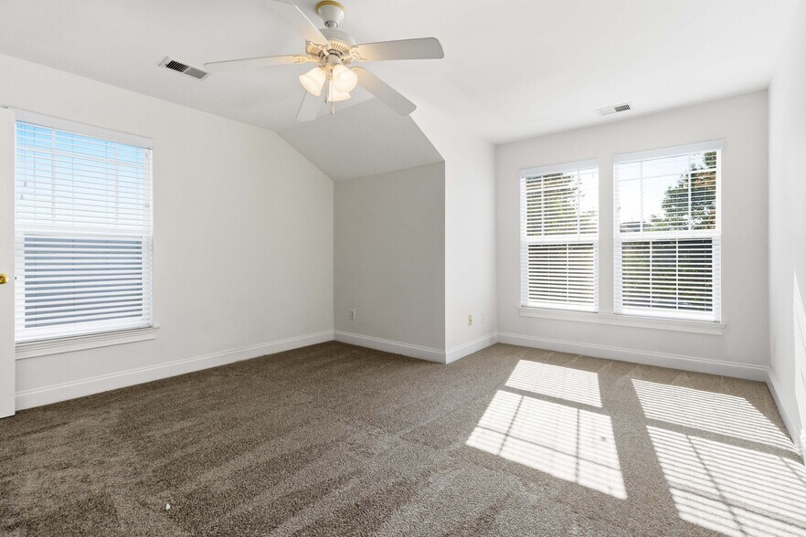Building Photo - 7819 Chaddsley Dr