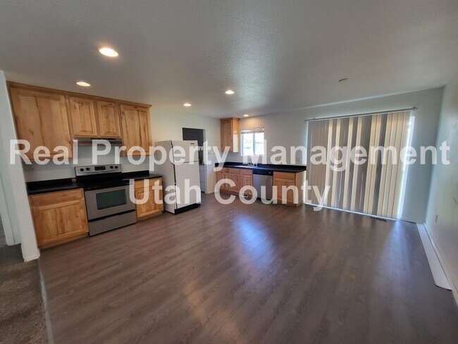 Building Photo - Eagle Mountain Home