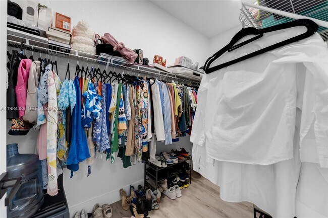 Building Photo - 617 SW 11th St