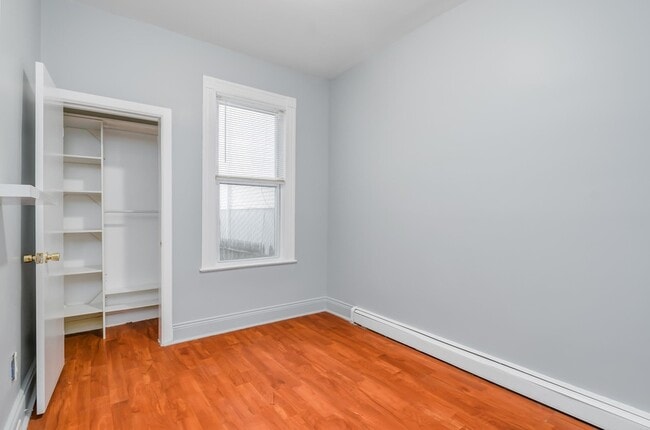 Building Photo - 396 Union St