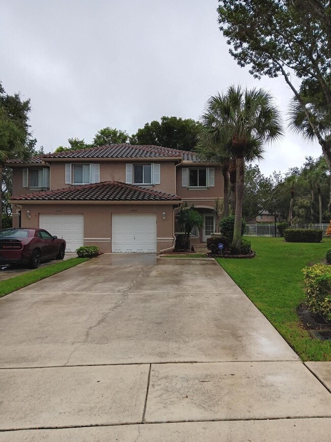 Building Photo - 4983 Pinemore Ln