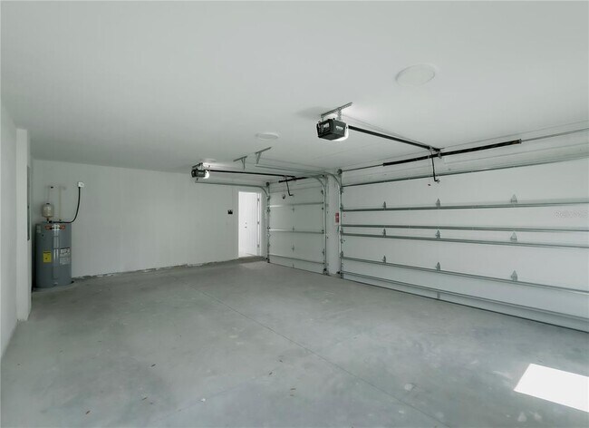 Building Photo - 310 Hibiscus St