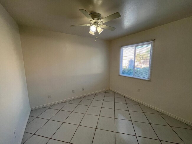 Building Photo - 12440 N 20th St