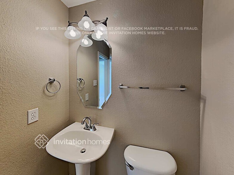 Building Photo - 926 Gillon Dr