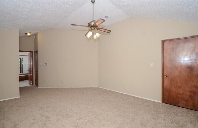 Building Photo - 1319 Silver Morning Dr