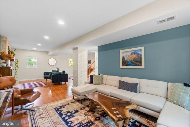 Building Photo - 1625 Old Annapolis Rd