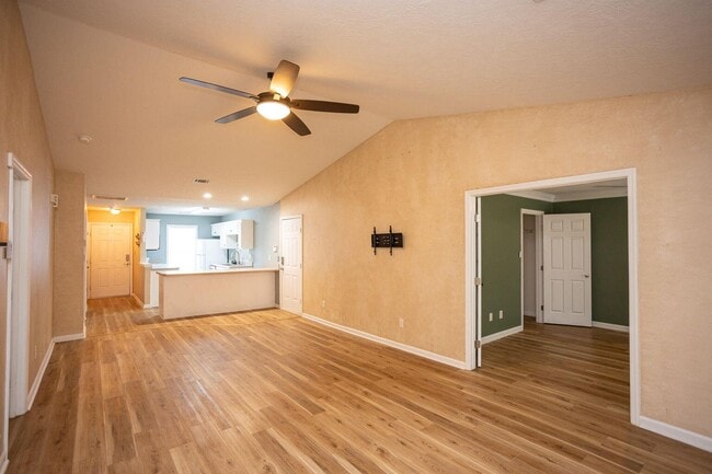 Building Photo - 6053 Sanibel Dr