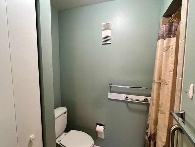 Building Photo - 4591 Beck Lake Trail