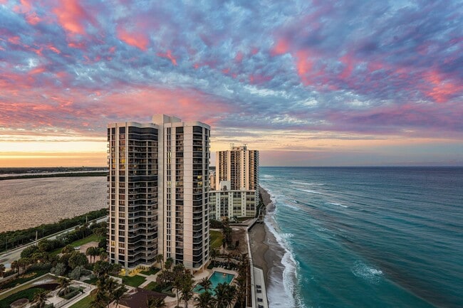 Building Photo - 5380 N Ocean Dr