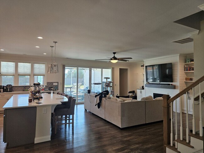 Building Photo - Gorgeous 4 bedroom, 3.5 bath home with private pool - Wyndwater Community in Hampstead