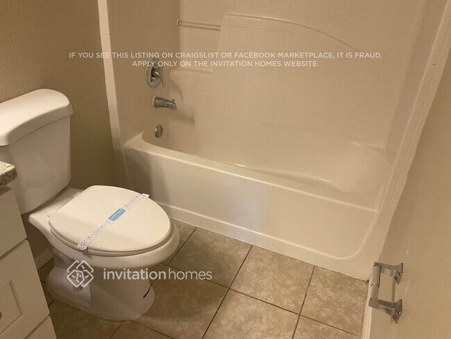 Building Photo - 1264 Myopia Hunt Club Dr