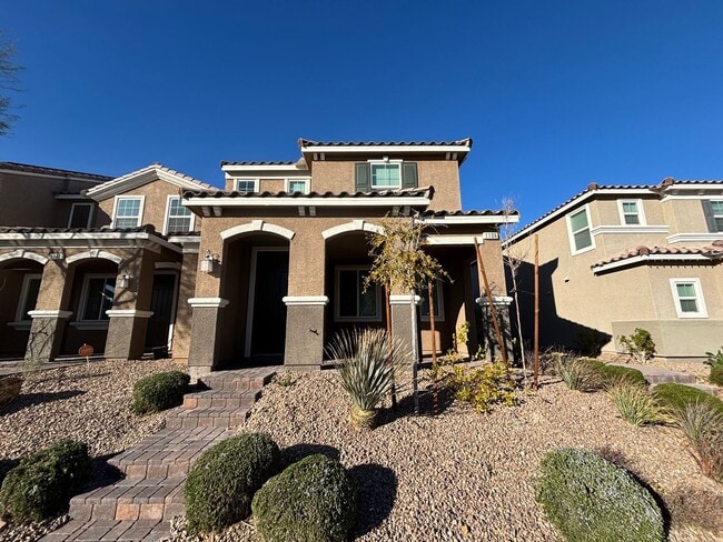 Building Photo - Stunning 3Bed/2Bath/2Car Townhome located in the N. Las Vegas/Tule Springs area!