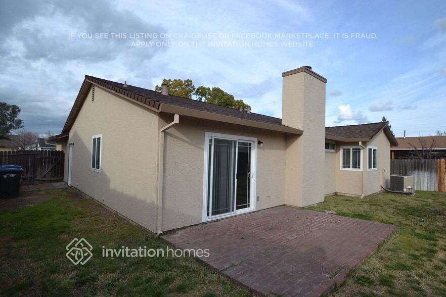 Building Photo - 636 Tailwind Dr