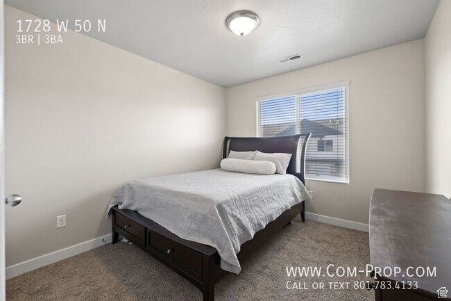 Building Photo - 1728 W 50 N