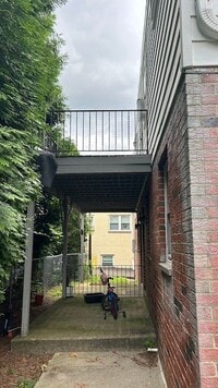 Building Photo - 1022 FOX CHASE