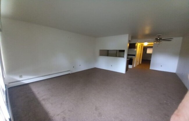 Building Photo - 4535 Cadieux Rd