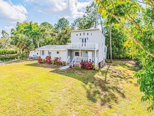 Building Photo - 17852 94th St N