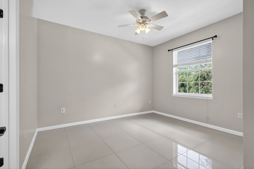 Building Photo - 175 Galicia Way