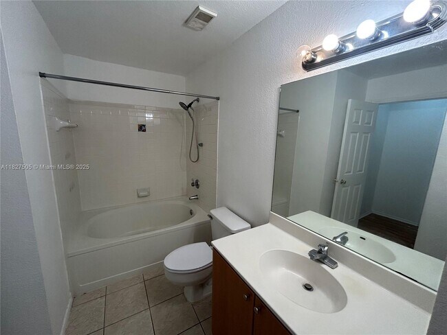 Building Photo - 1725 Palm Cove Blvd
