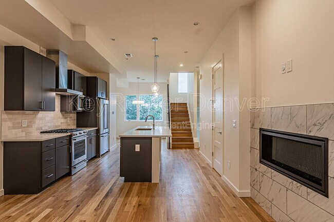 Building Photo - 1286 Osceola St