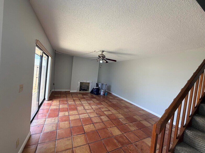 Building Photo - 37 Lake Arbor Dr