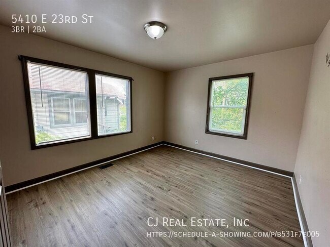 Building Photo - 5410 E 23rd St