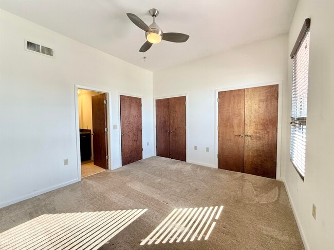 Building Photo - 449 Monroe Ave