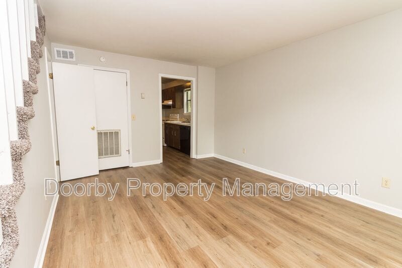 Building Photo - 93 Nicole Ln.