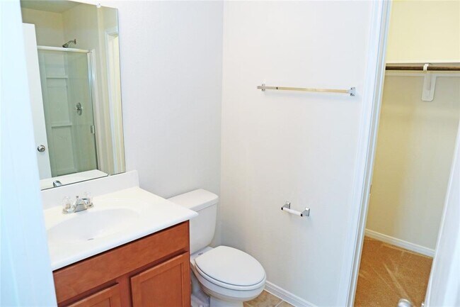 Building Photo - 12323 Skyview Manor Dr