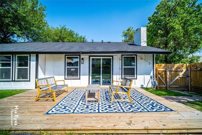 Building Photo - 7500 Rio Pass