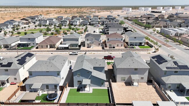 Building Photo - 12260 Desert Wolf Ave