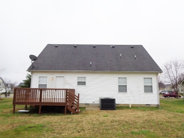 Building Photo - 2836 Islington Dr