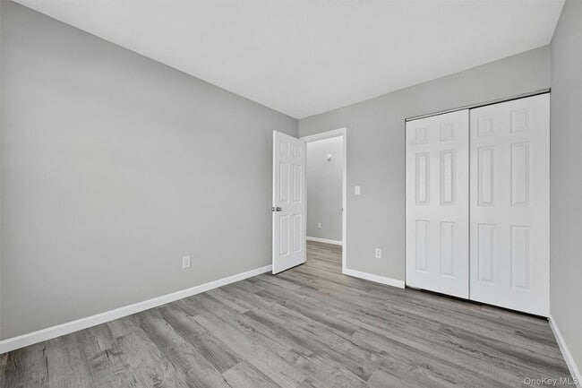 Building Photo - 2722 Whispering Hills Dr