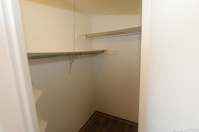 Building Photo - 6943 Sunshine Tree Dr