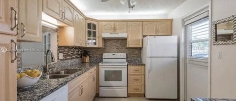 Primary Photo - 232 NE 12th Ave