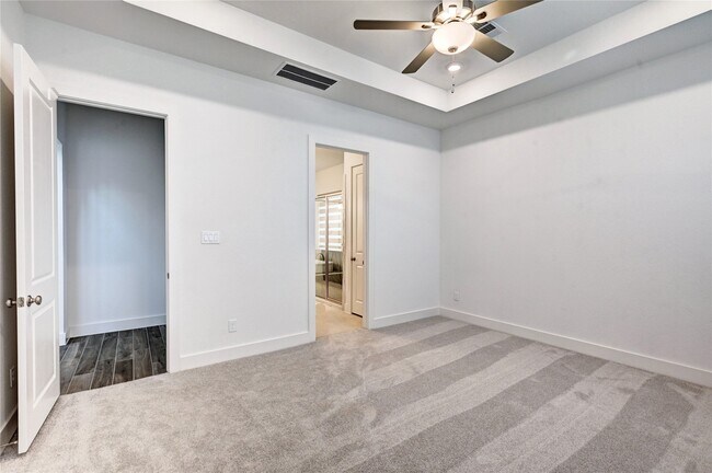 Building Photo - 7302 New Pecan Dr