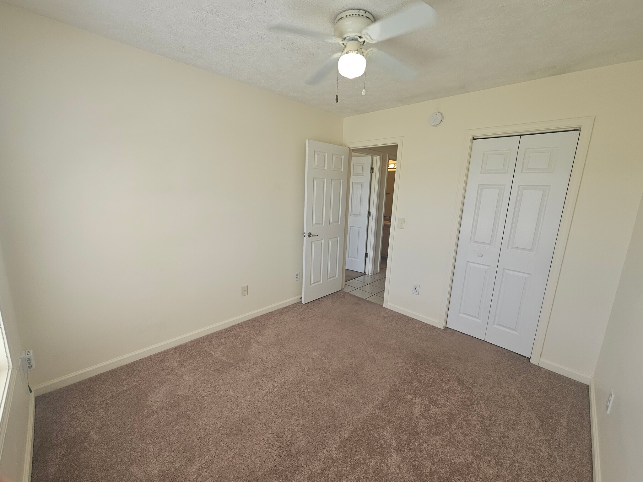 Building Photo - 2701 Ashby Dr