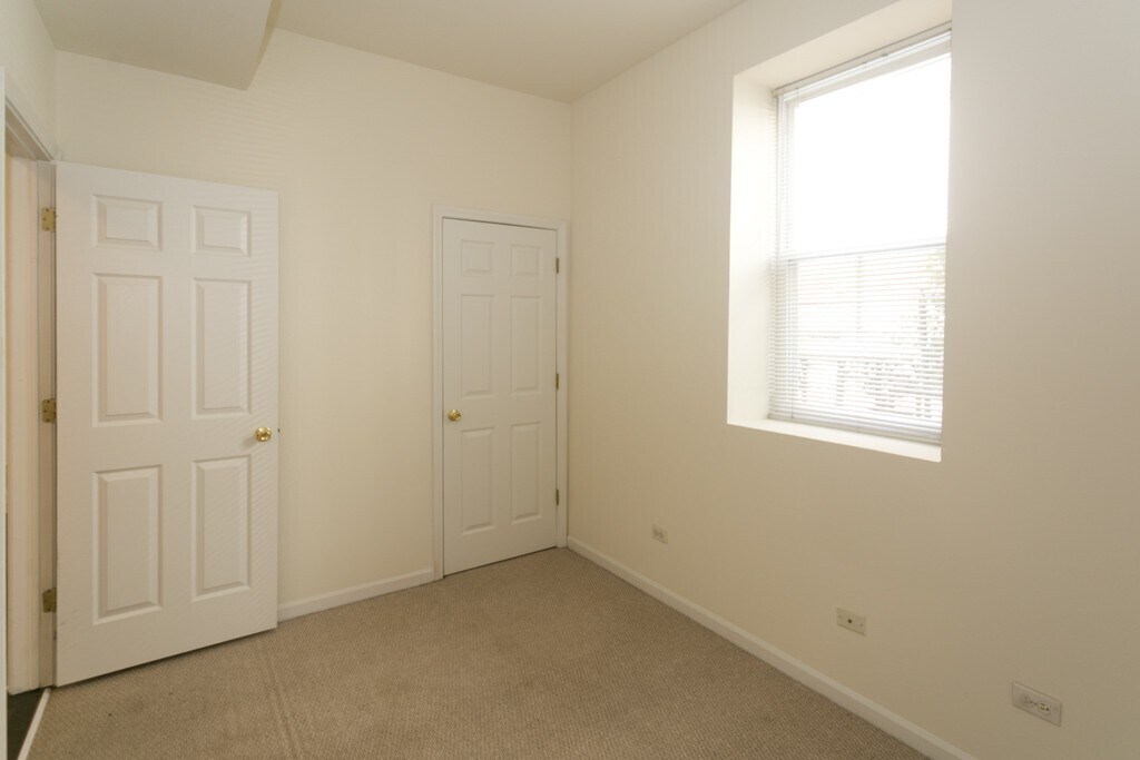 Building Photo - 2112 N Campbell Ave