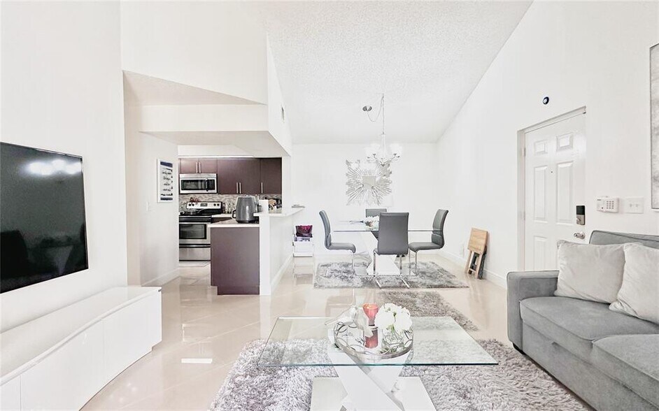 Building Photo - 18870 NW 57th Ave