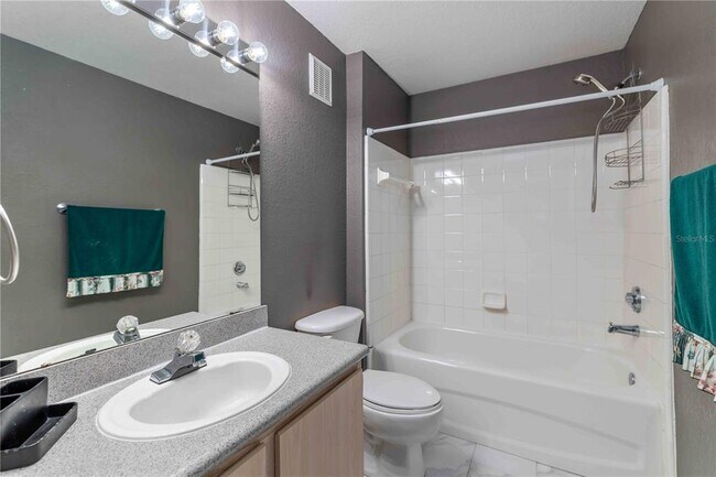 Building Photo - 7428 Vista Way