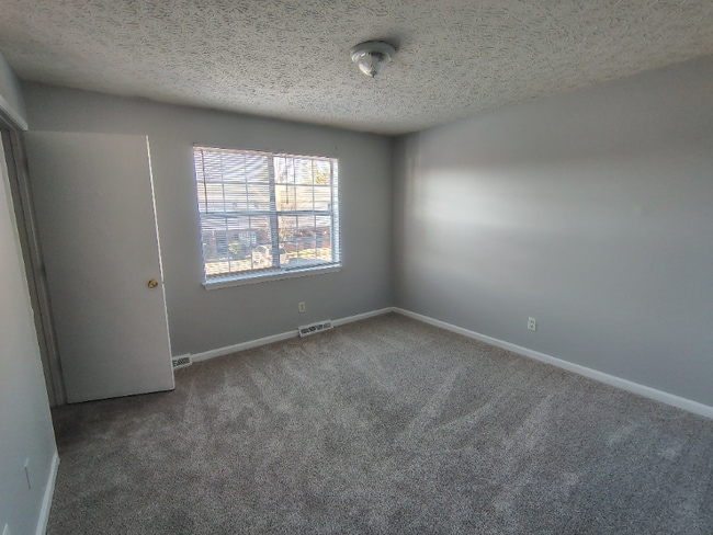 Building Photo - 54 Ferguson Dr