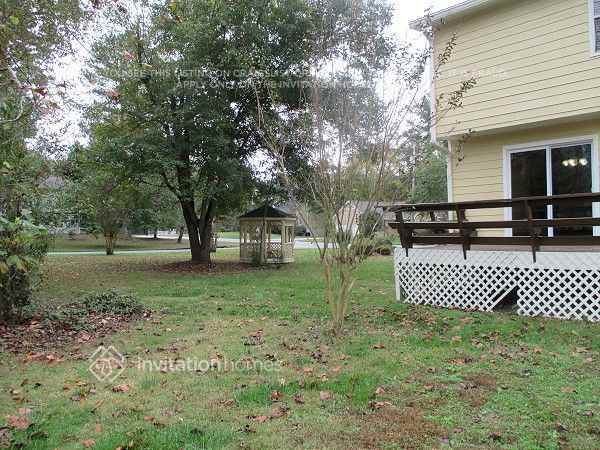 Building Photo - 3142 Country Lake Dr
