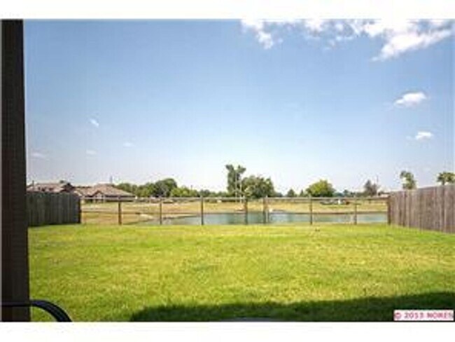 Building Photo - 3 Bed | 2 Bath | Tulsa | 1,560 sqft