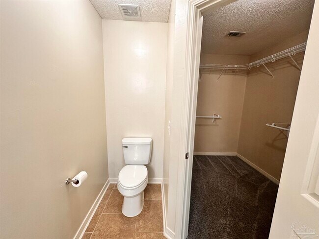 Building Photo - 3304 Tiller Ct