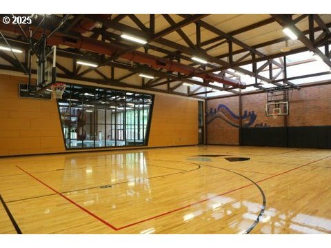 Building Photo - 86 Kingsgate Rd