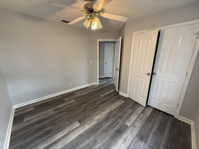 Building Photo - 1730 Azure Way