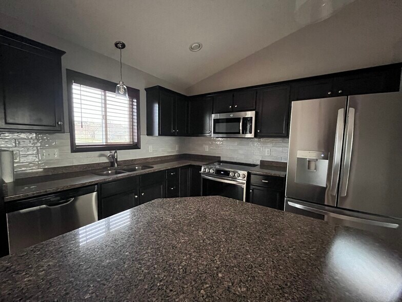 Kitchen - 5445 Florence Dr NW